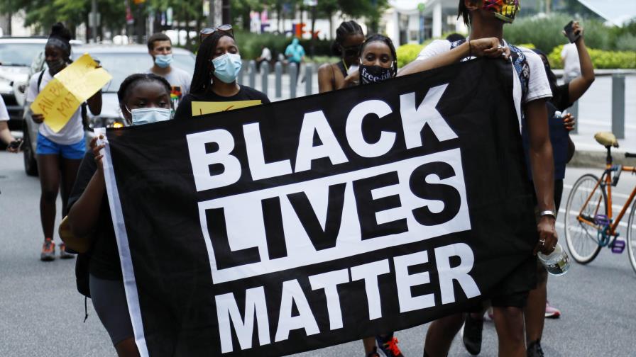 Trabajadores protestan contra racismo y desigualdad en EEUU