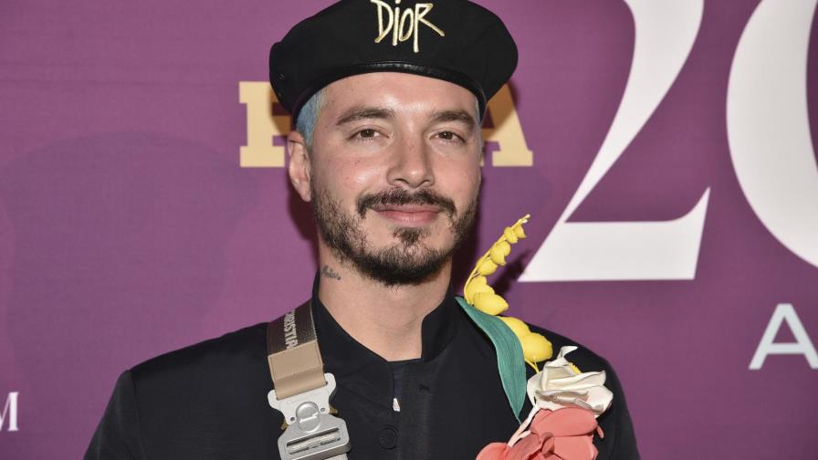 J Balvin dice que se está recuperando de coronavirus J Balvin dice que se está recuperando de coronavirus