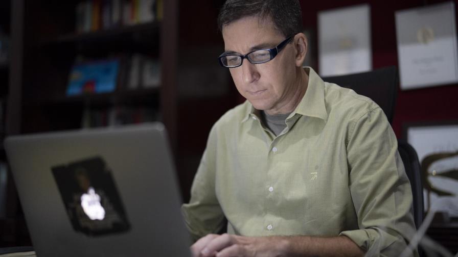 Juez de Brasil rechaza acusación de hackeo contra periodista