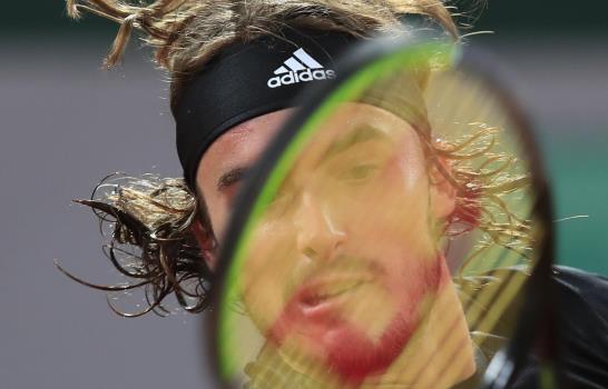 Emotiva victoria para Kvitova y Djokovic sigue a todo vapor