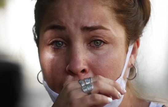 Apuntan a policía y justicia por feminicidio en Argentina