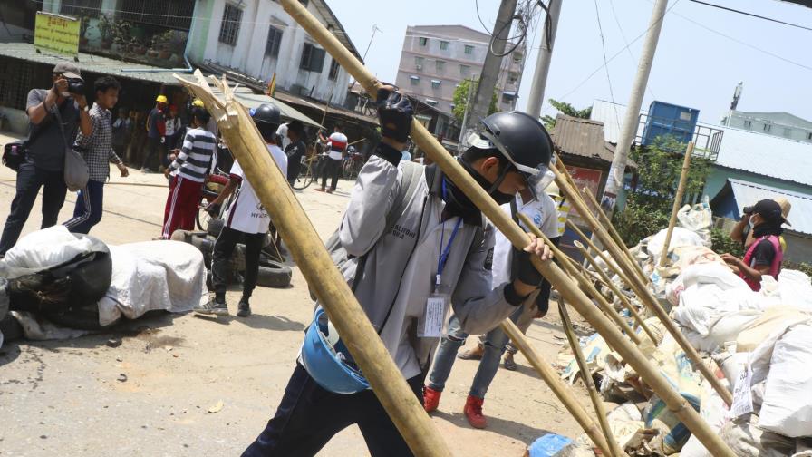 Médicos encabezan las protestas del domingo en Myanmar