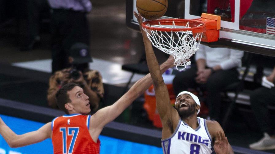 Los Kings aplastan al Thunder 126-98