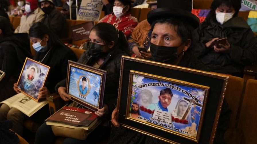 Bolivia: Áñez acepta ir a juicio y reta a Morales por crisis