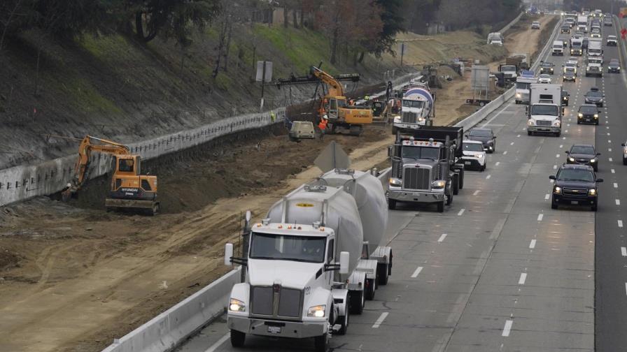 California endurece medidas contra camiones contaminantes