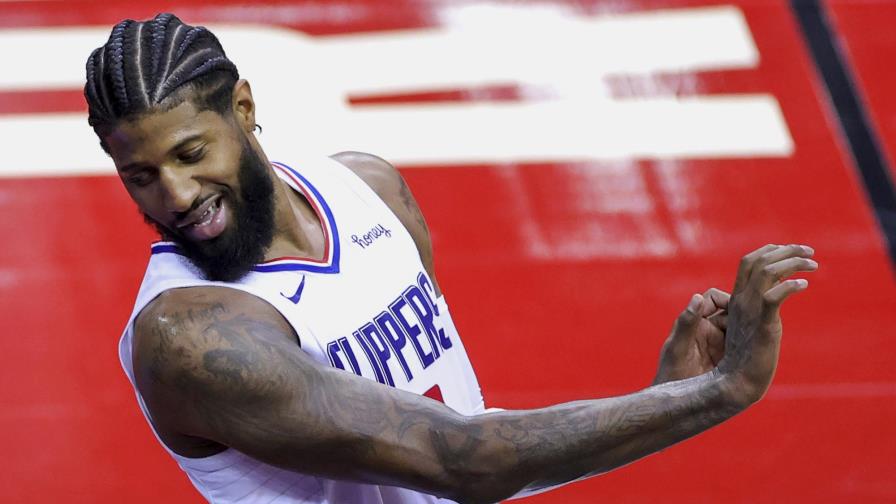 Clippers remontan déficit de 11 puntos y vencen a Rockets