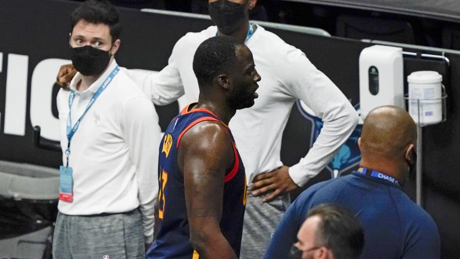 Rozier encesta al final; Hornets superan a Warriors