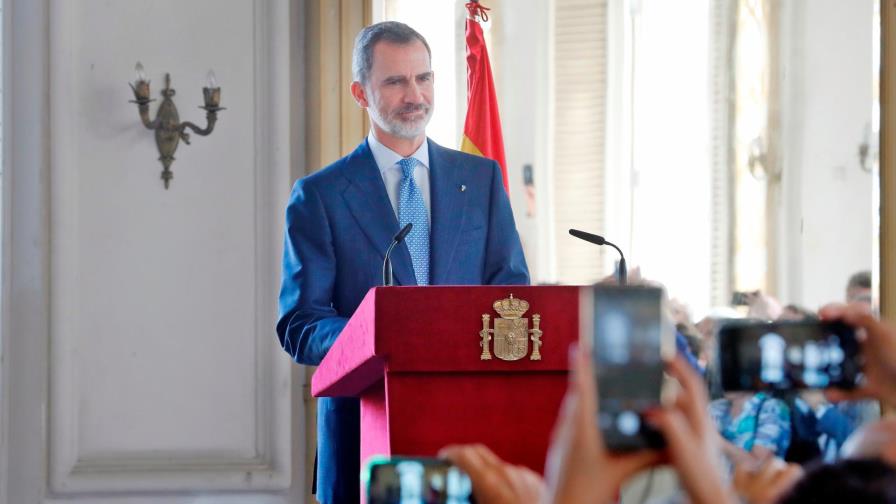 Felipe VI defiende ante Díaz-Canel los derechos humanos y la democracia Felipe VI defiende ante Díaz-Canel los derechos humanos y la democracia
