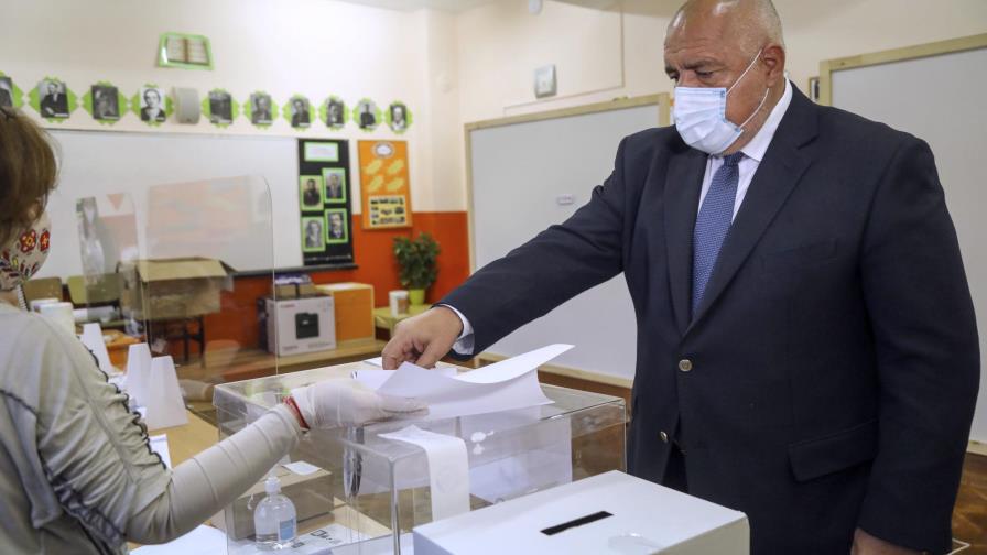 Sondeos: Partido oficialista búlgaro encabeza comicios