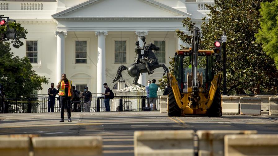 Trump exige castigo a vándalos de monumentos