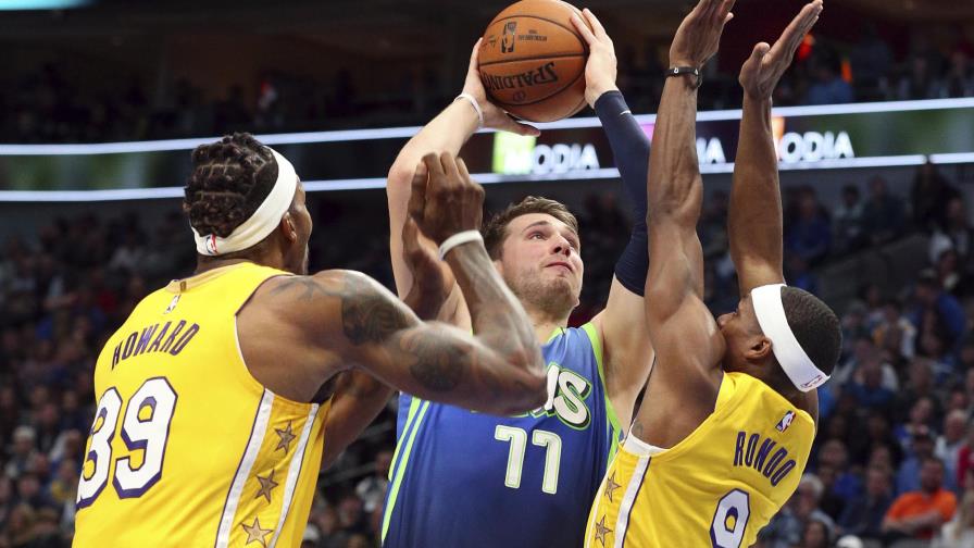 James, Kuzma lideran a Lakers ante unos frustrados Mavericks