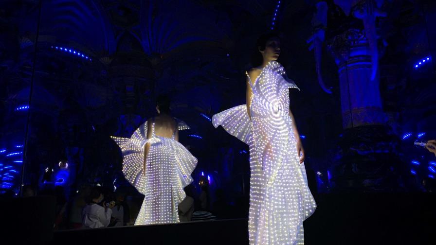 ¡Qué! Estos vestidos luminosos se crean con Google
