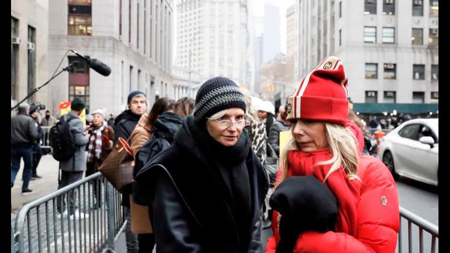 Actrices sentencian a Weinstein a las puertas del tribunal que lo juzga