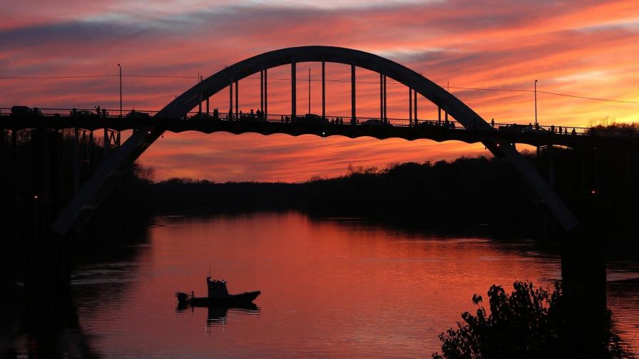 Proponen rebautizar puente en Alabama con opiniones divididas 