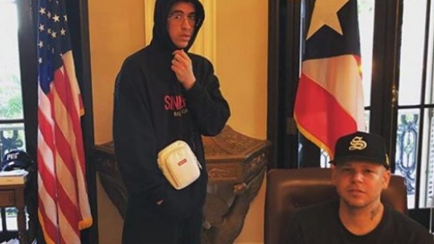 ¡Buscan la paz en PR! Bad Bunny y Residente se reúnen con Roselló ¡Buscan la paz en PR! Bad Bunny y Residente se reúnen con Roselló