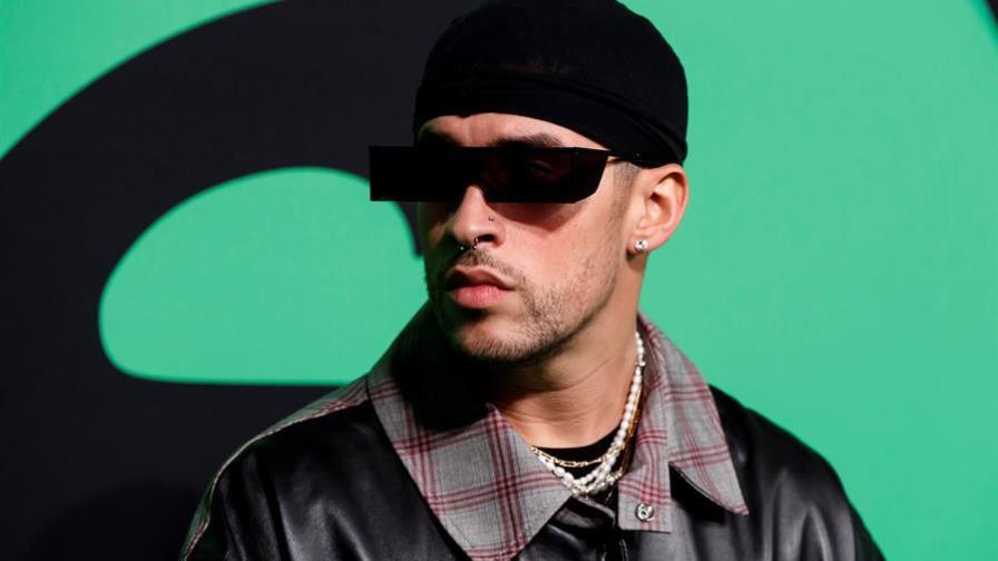 Bad Bunny y Rosalía estrenan el vídeo de su colaboración La noche de anoche