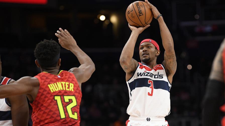 Con 35 puntos de Beal, Wizards superan a Hawks Con 35 puntos de Beal, Wizards superan a Hawks