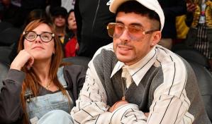 Bad Bunny graba tema con su novia y sorprenden con apasionado beso