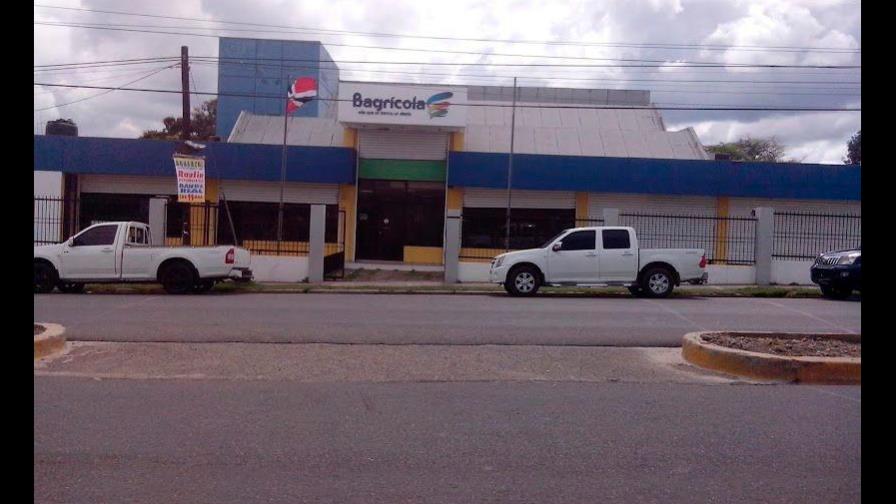 Asaltan sucursal del Bagrícola en Mao y cargan con suma millonaria Asaltan sucursal del Bagrícola en Mao y cargan con suma millonaria