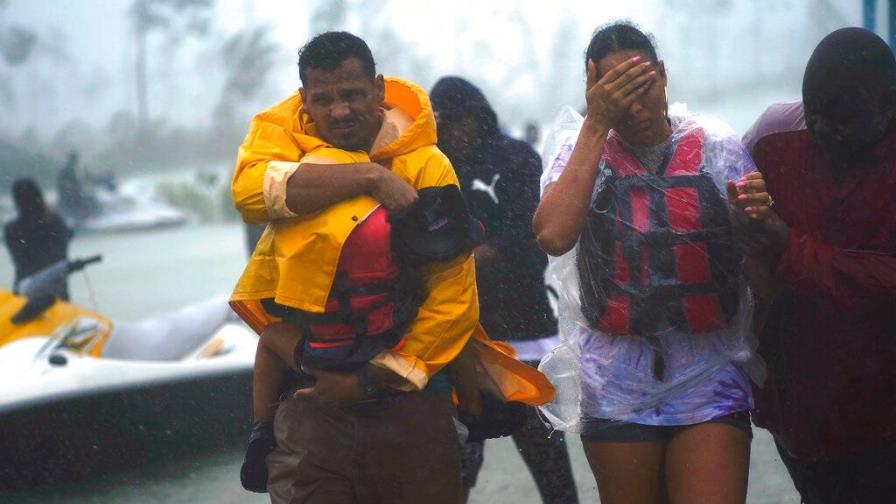 Aumentan a 50 los muertos en Bahamas por huracán Dorian