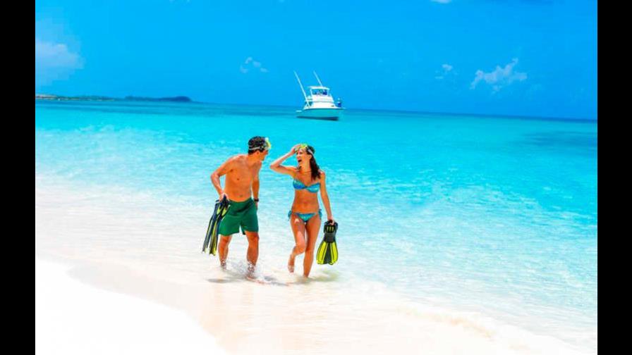 Cerca de 300,000 turistas visitan Bahamas en los primeros cinco meses de 2021 Cerca de 300,000 turistas visitan Bahamas en los primeros cinco meses de 2021
