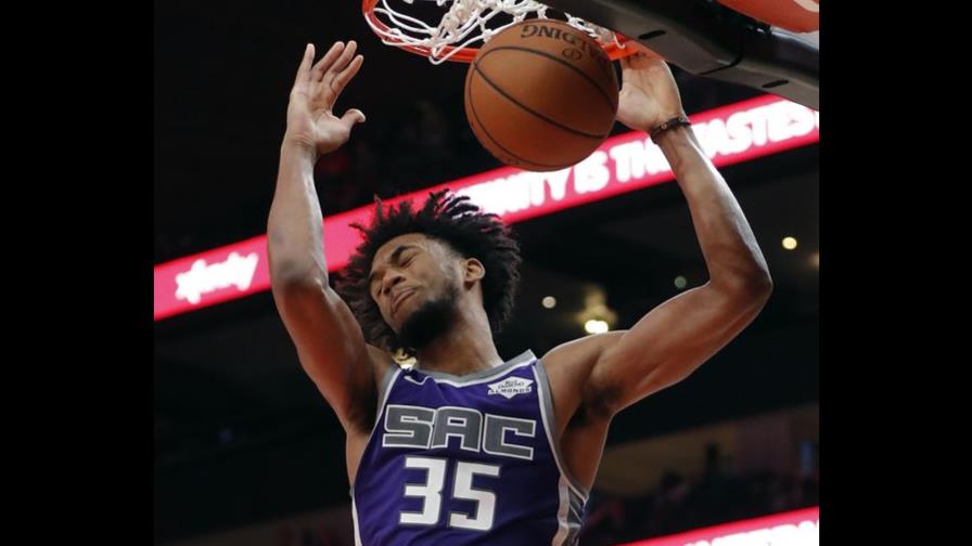 VIDEO: De’Aaron Fox logra triple-doble en paliza de Kings sobre Hawks VIDEO: De’Aaron Fox logra triple-doble en paliza de Kings sobre Hawks