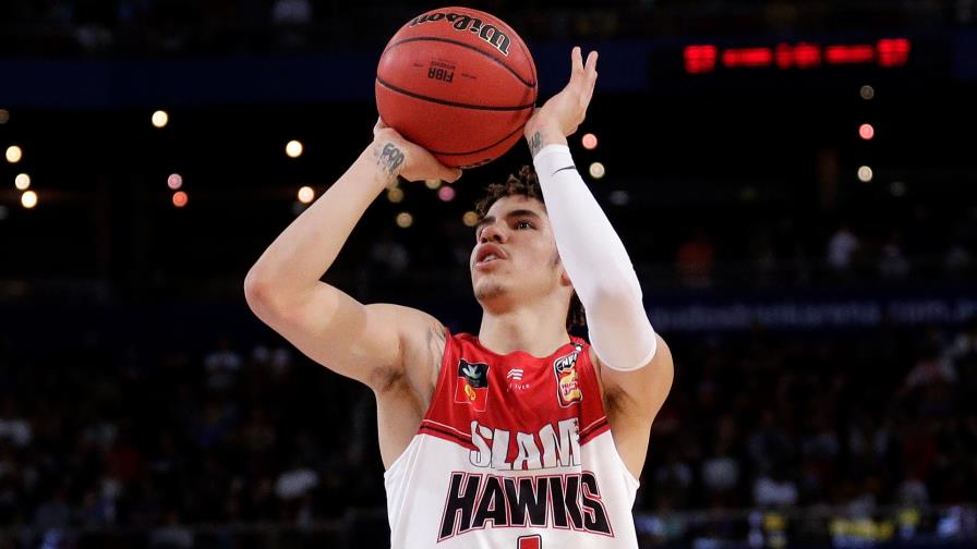 Antes de llegar a la NBA, LaMelo Ball compra su exequipo en Australia