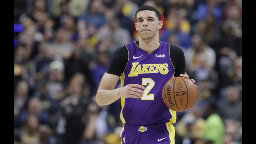 Lonzo Ball se molesta porque su novia lo señala como padre irresponsable Lonzo Ball se molesta porque su novia lo señala como padre irresponsable