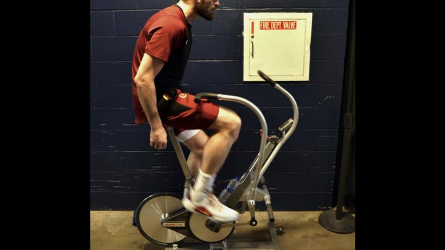 Kevin Love se dice lejos de reintegrarse a Cavaliers tras cirugía