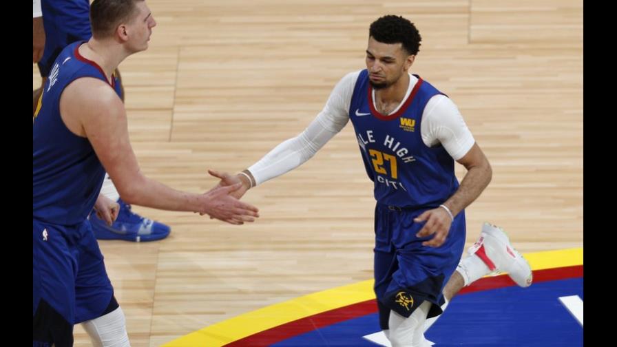 Los Nuggets vapulean a Spurs y están a un triunfo de avanzar