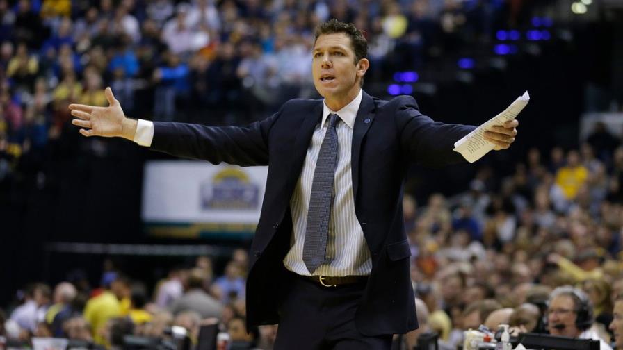 La NBA y Kings abren investigación sobre el coach Luke Walton