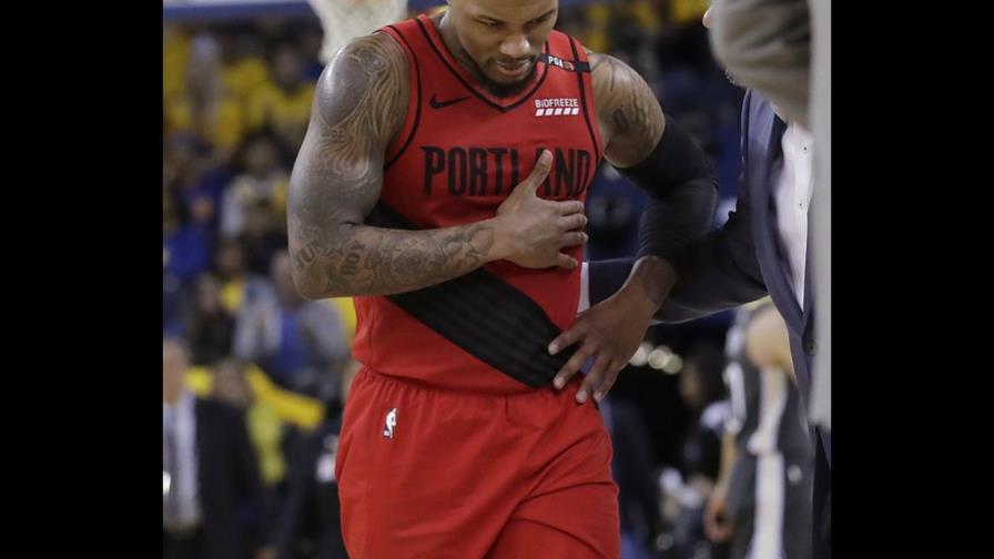 Damian Lillard sufre separación de costillas pero seguirá jugando Damian Lillard sufre separación de costillas pero seguirá jugando