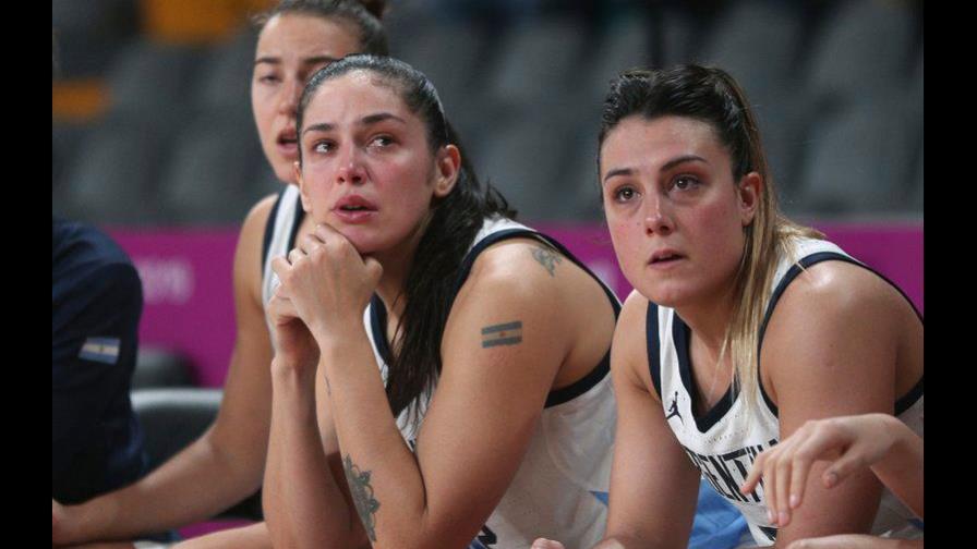 Argentina, sin medallas en baloncesto femenino tras pifia con camisetas