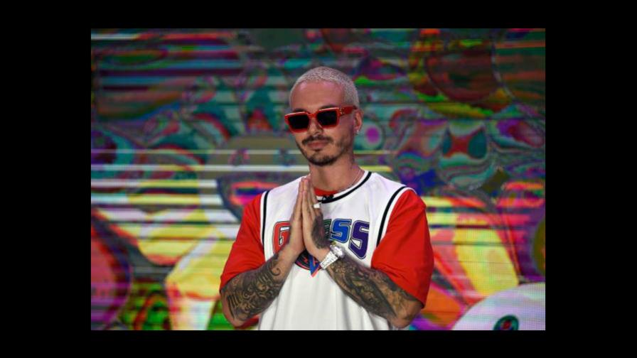 J Balvin pide perdón por el video de Perra tras acusaciones de machismo