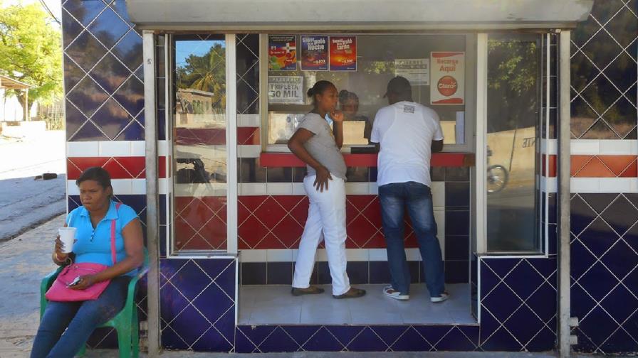 Más de 70,000 personas trabajan en bancas de lotería en nuestro país Más de 70,000 personas trabajan en bancas de lotería en nuestro país