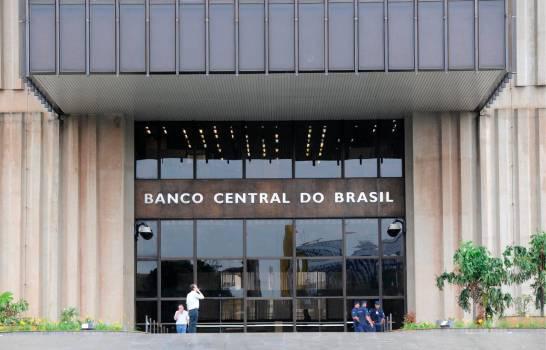 Banco Central rebaja a cero previsión de crecimiento de Brasil por COVID-19