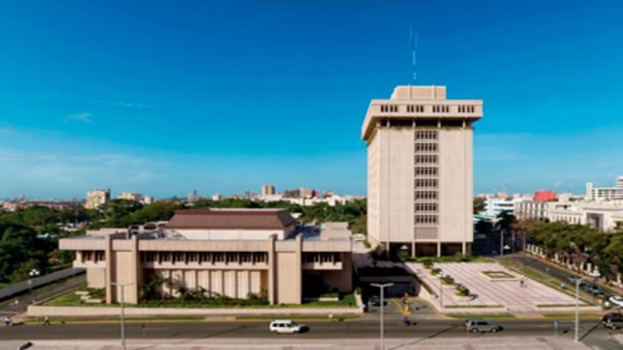 BCRD mantiene su tasa de política monetaria en 4.50 % anual BCRD mantiene su tasa de política monetaria en 4.50 % anual