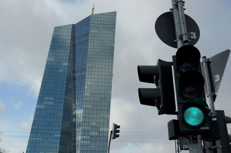 Banco Central Europeo considera la economía alcanzará a finales de 2022 el nivel anterior a la crisis