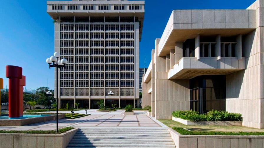 Banco Central mantiene en 3.50% la tasa de política monetaria Banco Central mantiene en 3.50% la tasa de política monetaria