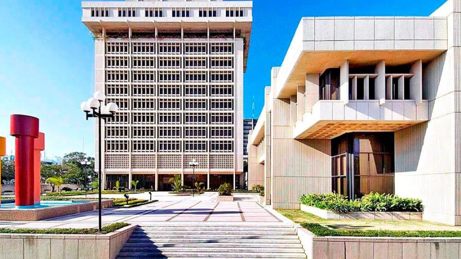 Banco Central mantiene su tasa de política monetaria en 3.00 % anual