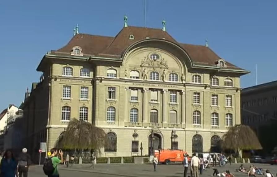 Banco Nacional de Suiza estima pérdidas de 13,300 millones de euros en 2018