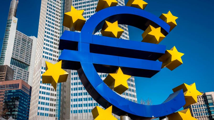 BCE aumenta compras de deuda en 500,000 millones de euros BCE aumenta compras de deuda en 500,000 millones de euros