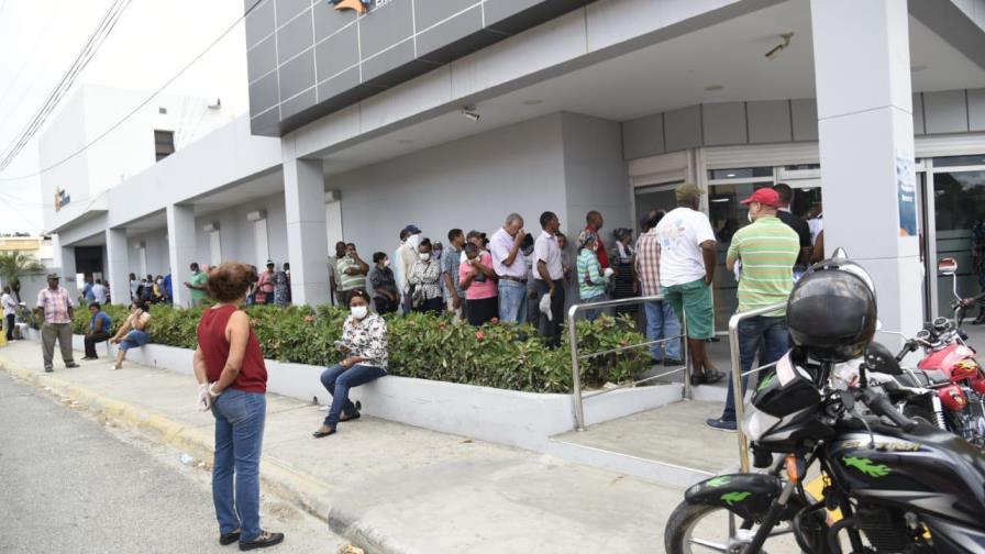 Bancos comerciales extienden horario de servicio