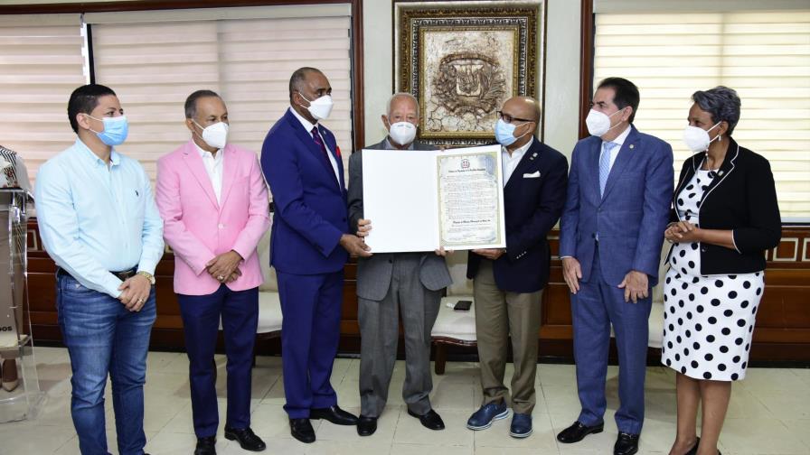 Cámara de Diputados reconoce a la Banda de Música Municipal de Baní