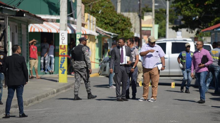 Velan al coronel Ramos en la Funeraria Blandino