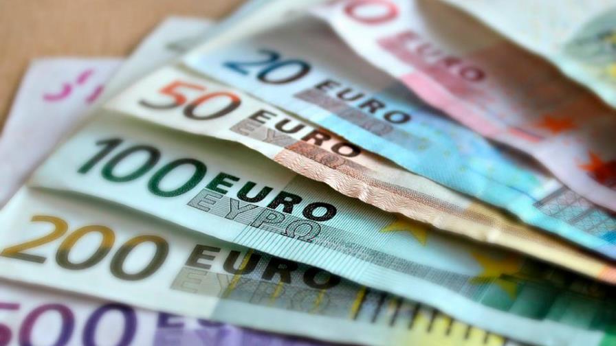 Las bolsas de Europa caen con fuerza a media sesión por temor al coronavirus Las bolsas de Europa caen con fuerza a media sesión por temor al coronavirus