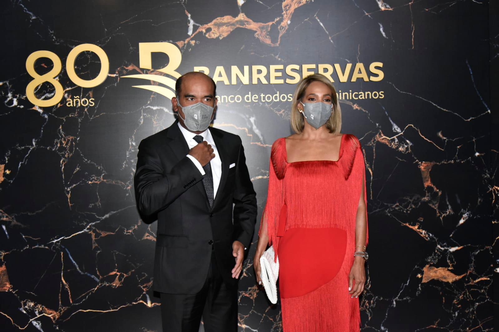 Victor Rojas y Massiel Suazo.