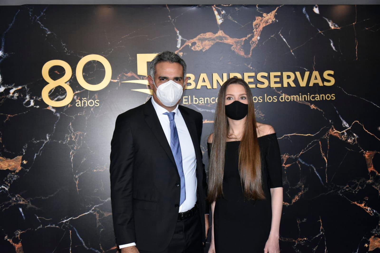 Guillermo Estrella y Sor Jiminián.