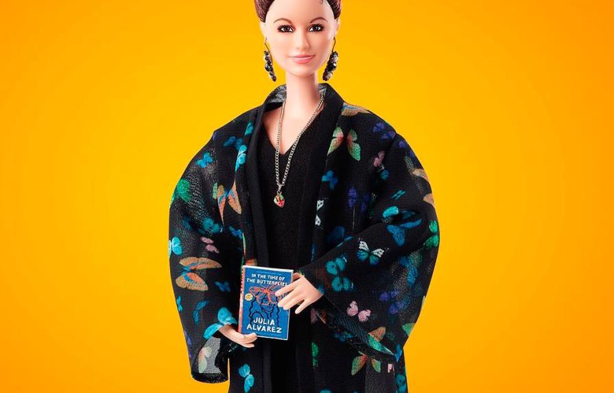Barbie homenajea a activista dominicana Julia Álvarez con su propia muñeca 
