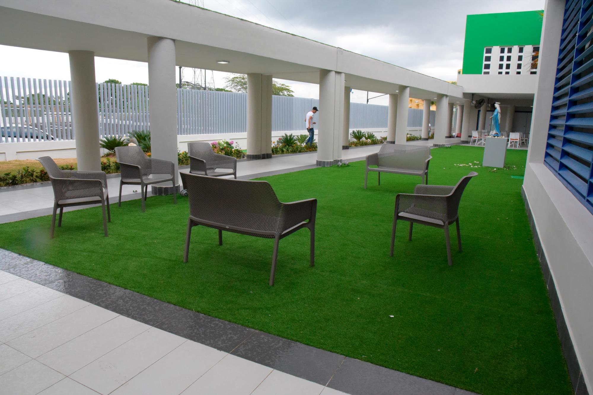 Area de recreo del centro (José Justo Féliz)